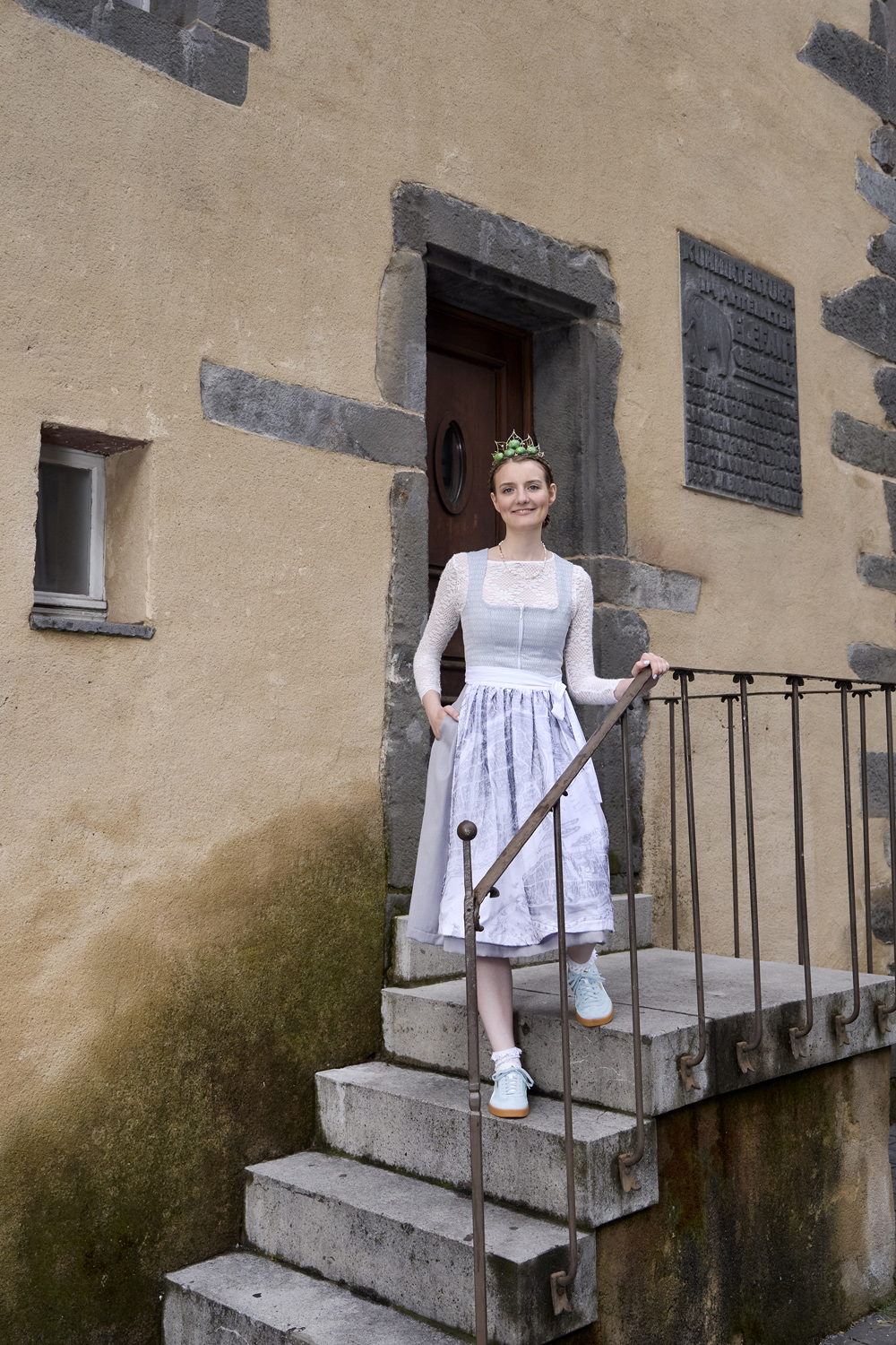 Luise I. am Eingang zum Kuhhirtenturm